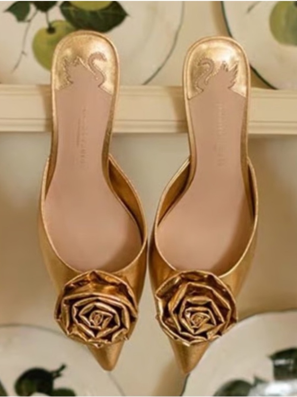NWT Antonio Melani x Jennifer Sumko Jensy
Metallic Coated Flower Dress Mules